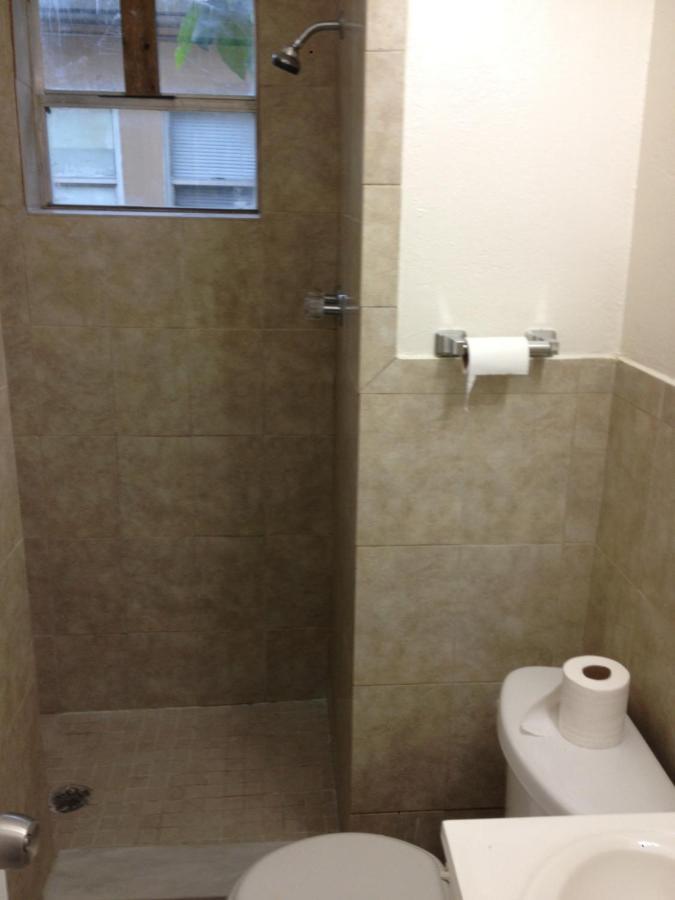 1 Bedroom Apt Near Coconut Grove ميامي المظهر الخارجي الصورة