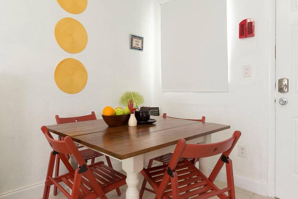 1 Bedroom Apt Near Coconut Grove ميامي المظهر الخارجي الصورة